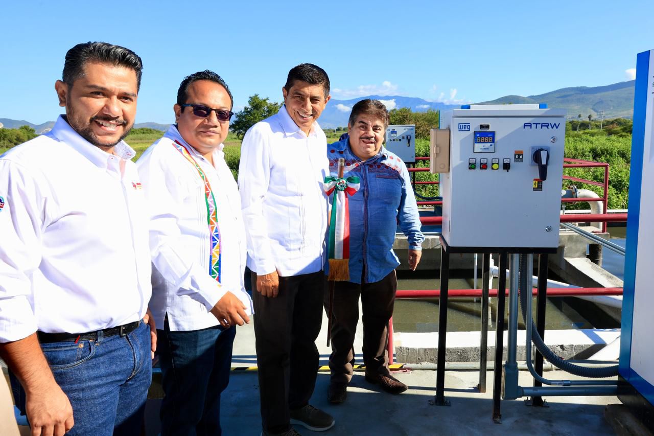 Con hechos, Salomón Jara lleva saneamiento y desarrollo a San Bartolo Coyotepec Con hechos, Salomón Jara lleva saneamiento y desarrollo a San Bartolo Coyotepec