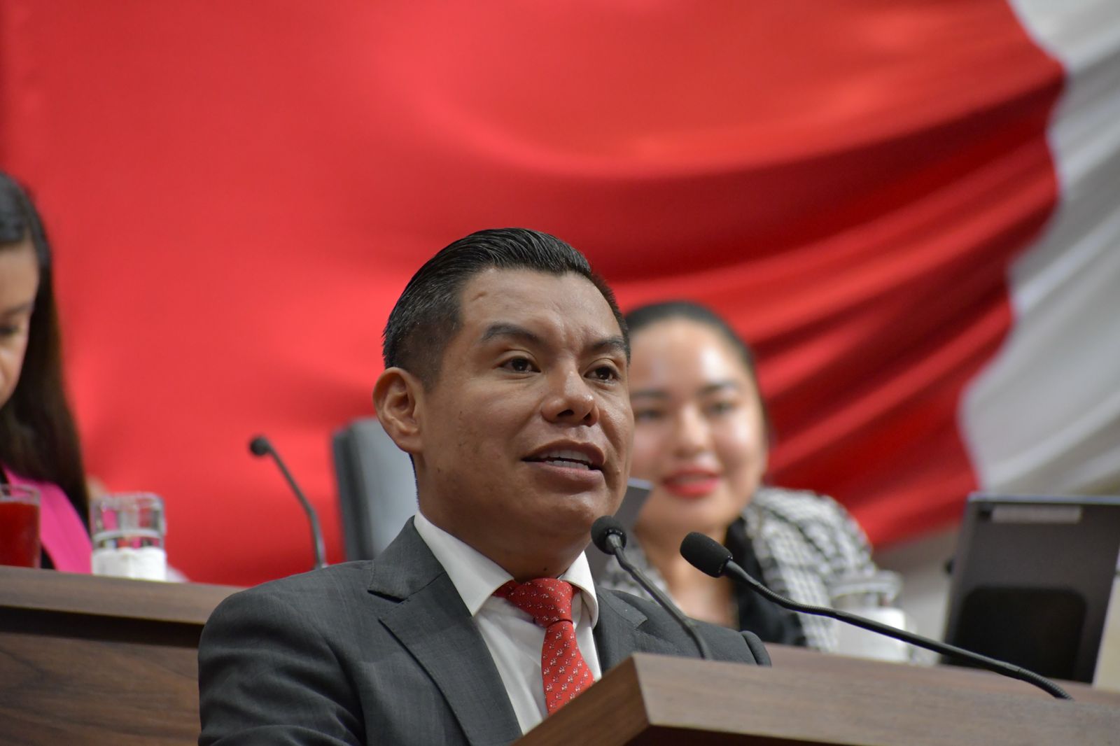 Congreso de Oaxaca aprueba reforma para que los desarrollos habitacionales comercialicen viviendas con servicios básicos, estableciendo sanciones a quienes incumplan la ley Congreso de Oaxaca aprueba reforma para que los desarrollos habitacionales comercialicen viviendas con servicios básicos, estableciendo sanciones a quienes incumplan la ley