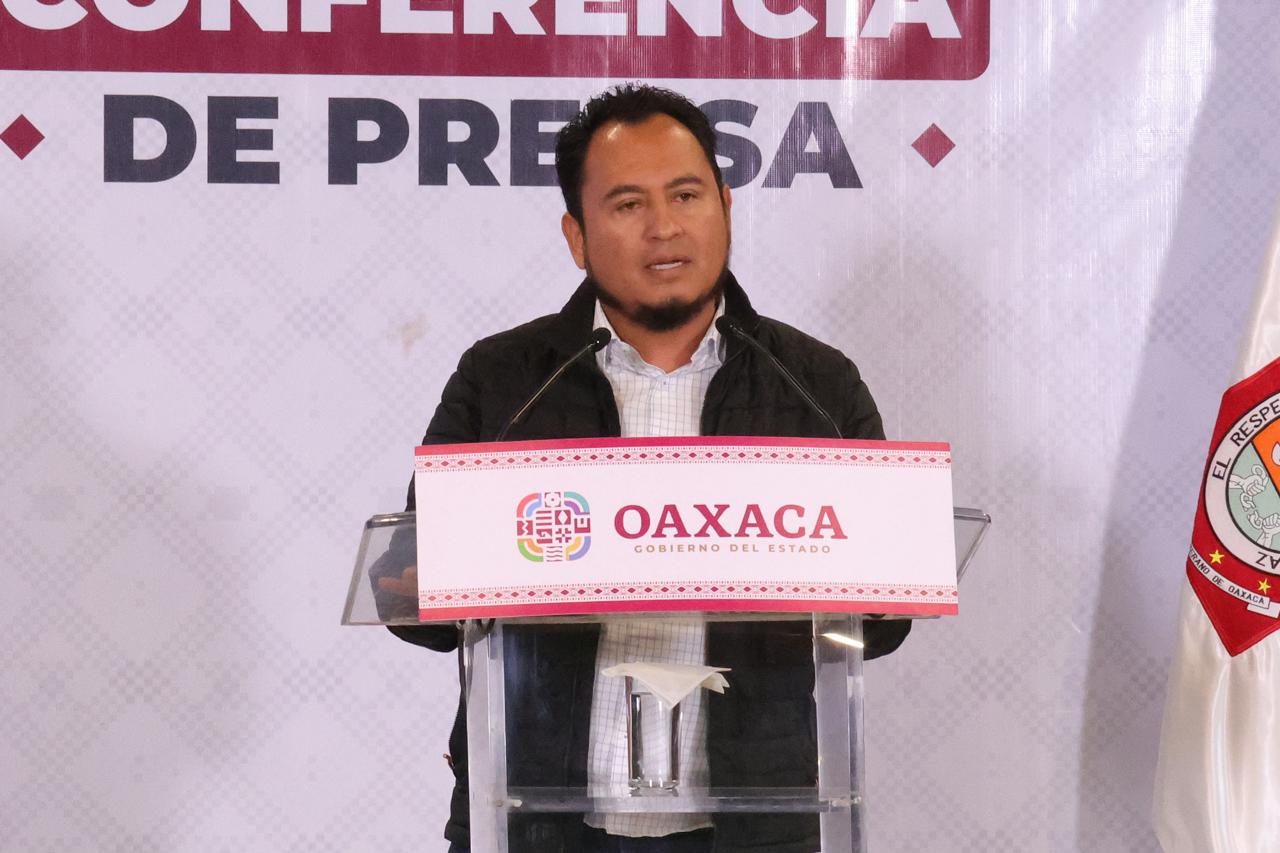 Responde Gobierno de Oaxaca a profesores y logra que se liberen pagos del nivel primaria y secundaria de la CNTE, se levanta plantón Responde Gobierno de Oaxaca a profesores y logra que se liberen pagos del nivel primaria y secundaria de la CNTE, se levanta plantón