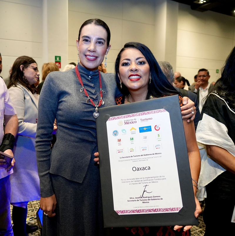 Destaca Oaxaca por su excelencia en servicios turísticos, recibe distintivos de Sectur federal Destaca Oaxaca por su excelencia en servicios turísticos, recibe distintivos de Sectur federal