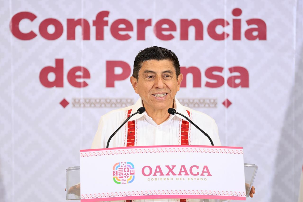 Implementa Salomón Jara segunda etapa de bacheo y reencarpetamiento en 7 municipios de la Zona Metropolitana de Oaxaca Implementa Salomón Jara segunda etapa de bacheo y reencarpetamiento en 7 municipios de la Zona Metropolitana de Oaxaca