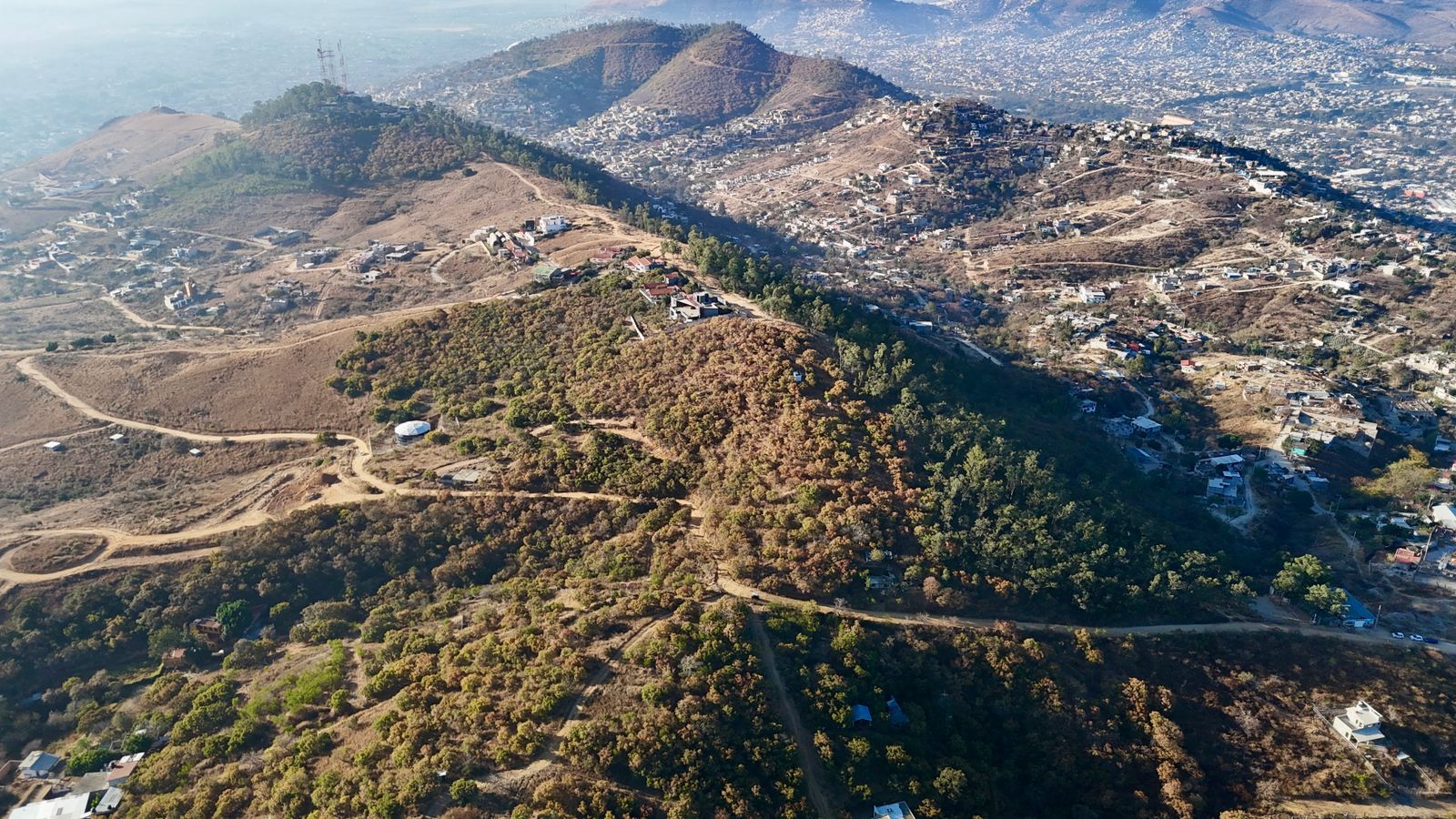 Inicia Gobierno del Estado proceso a comercio ubicado en el Cerro del Crestón que no cumple la norma Inicia Gobierno del Estado proceso a comercio ubicado en el Cerro del Crestón que no cumple la norma