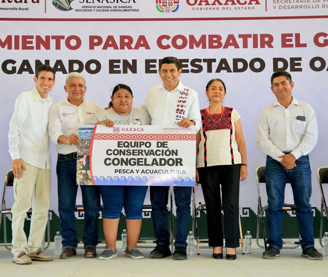 Refuerza Salomón Jara acciones por la sanidad animal y bienestar de las familias productoras de la Cuenca del Papaloapan Refuerza Salomón Jara acciones por la sanidad animal y bienestar de las familias productoras de la Cuenca del Papaloapan
