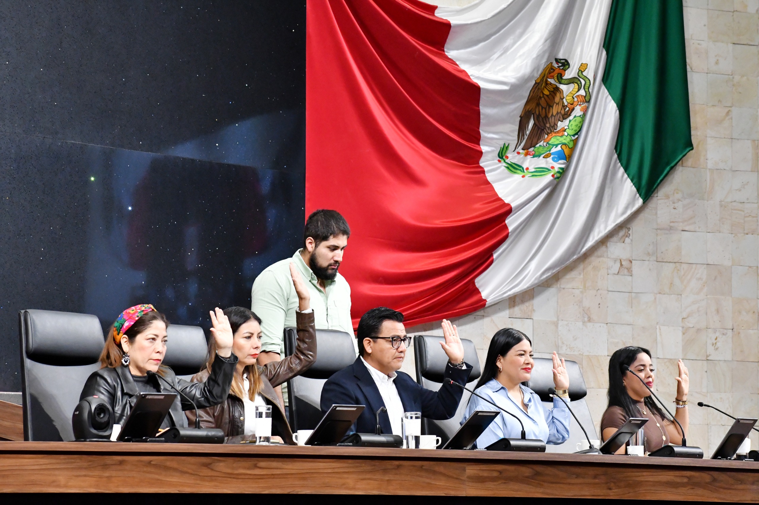 Presentan en Sesión de la Diputación Permanente iniciativas sobre temas de salud, justicia, gestión hacendaria y Revocación de Mandato Presentan en Sesión de la Diputación Permanente iniciativas sobre temas de salud, justicia, gestión hacendaria y Revocación de Mandato