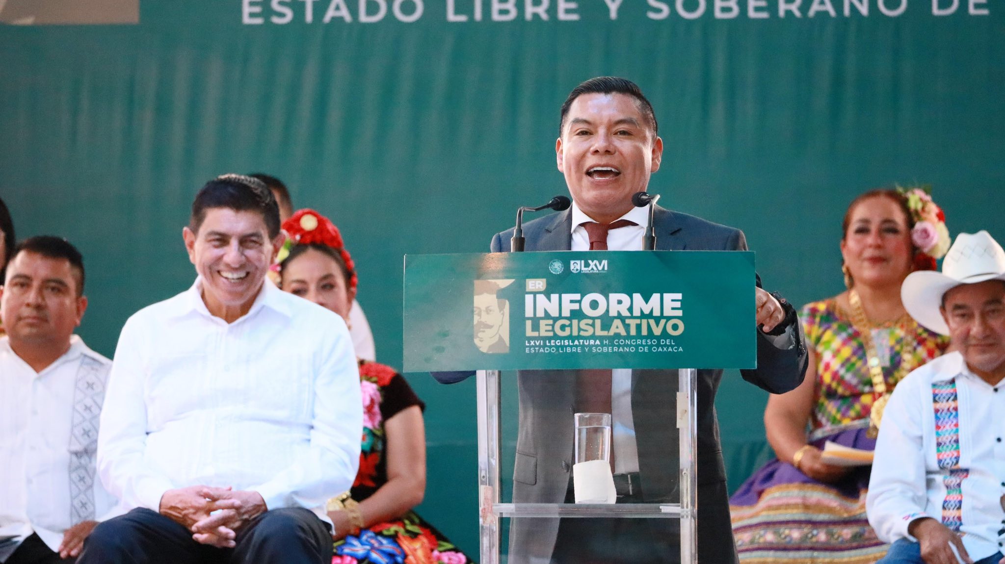 Grupo Parlamentario de Morena en el Congreso de Oaxaca rinde su Primer Informe Legislativo con el compromiso de seguir trabajando por el bienestar del pueblo Grupo Parlamentario de Morena en el Congreso de Oaxaca rinde su Primer Informe Legislativo con el compromiso de seguir trabajando por el bienestar del pueblo