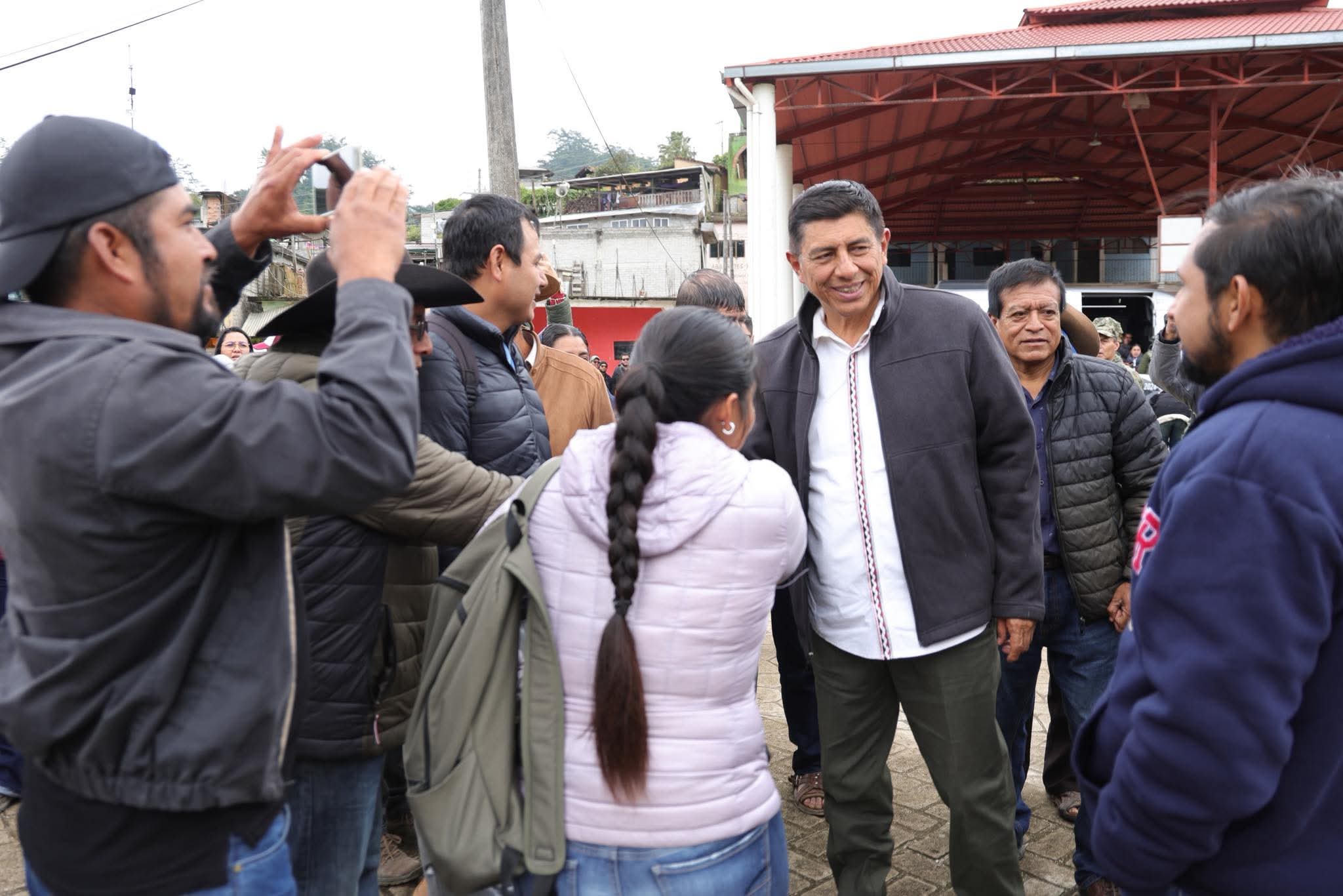 Familias en retorno de Guadalupe Victoria reconocen que politica del Gobernador Salomón Jara llega a los más vulnerables Familias en retorno de Guadalupe Victoria reconocen que politica del Gobernador Salomón Jara llega a los más vulnerables