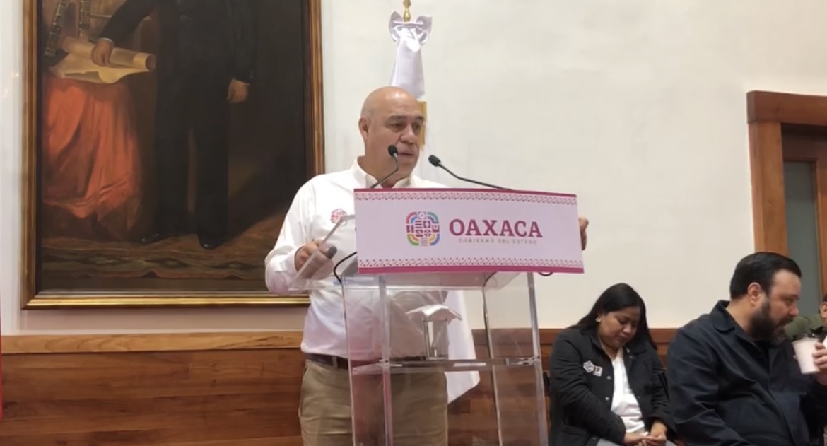 CAIDA DE ARBOLES, AGUA NIEVE, LLUVIAS Y BAJAS TEMPERATURAS GENERA EN OAXACA FRENTE FRÍO CAIDA DE ARBOLES, AGUA NIEVE, LLUVIAS Y BAJAS TEMPERATURAS GENERA EN OAXACA FRENTE FRÍO