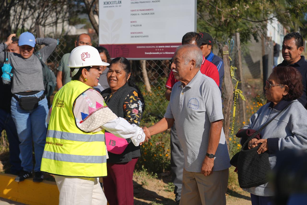 Inauguran en Xoxocotlán pavimentaciones que hacen historia Inauguran en Xoxocotlán pavimentaciones que hacen historia