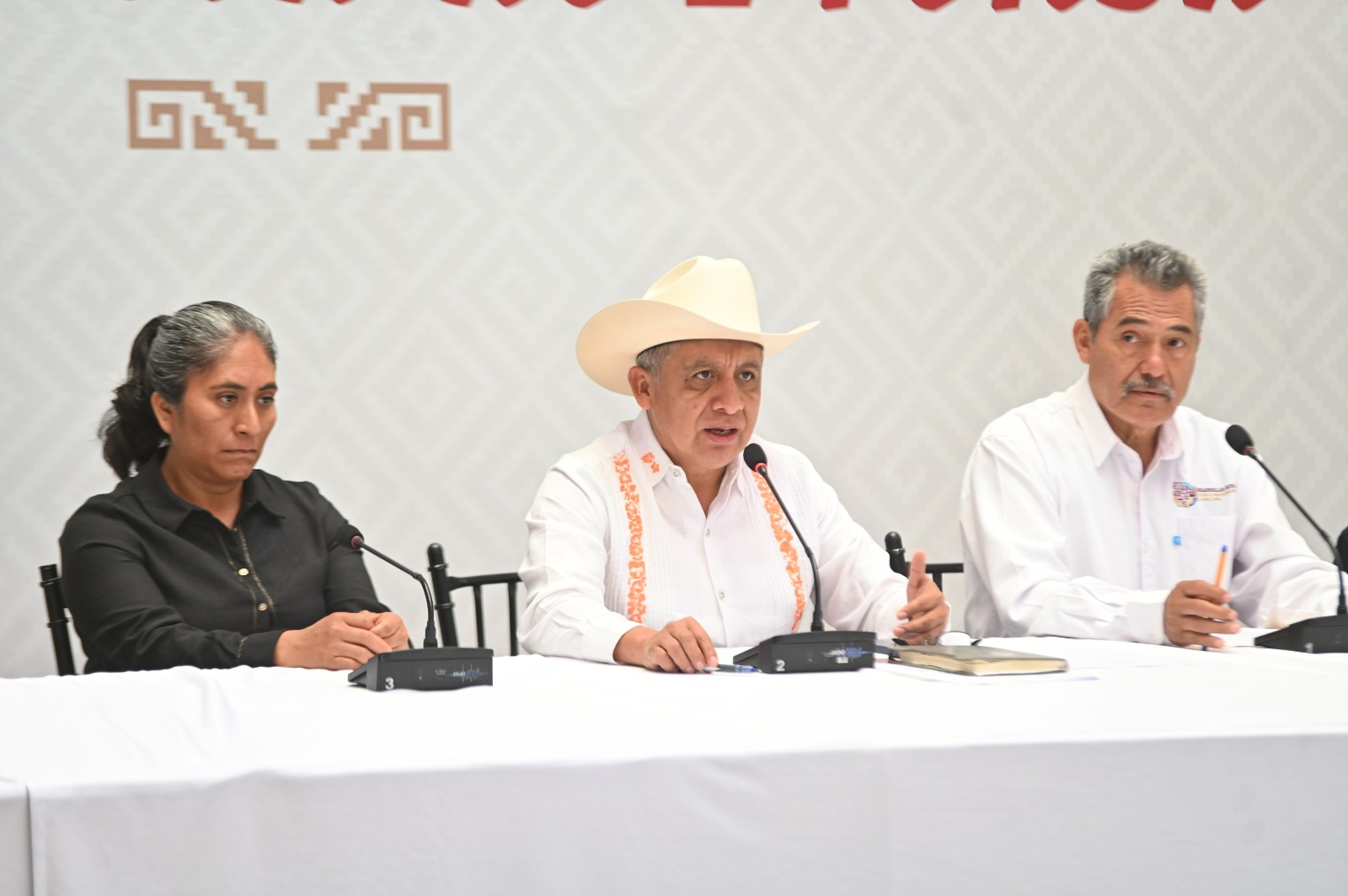 Titular de Sefader Oaxaca Victor Lopez Leyva organiza la segunda edición de la Convención Agave-Mezcal 2025