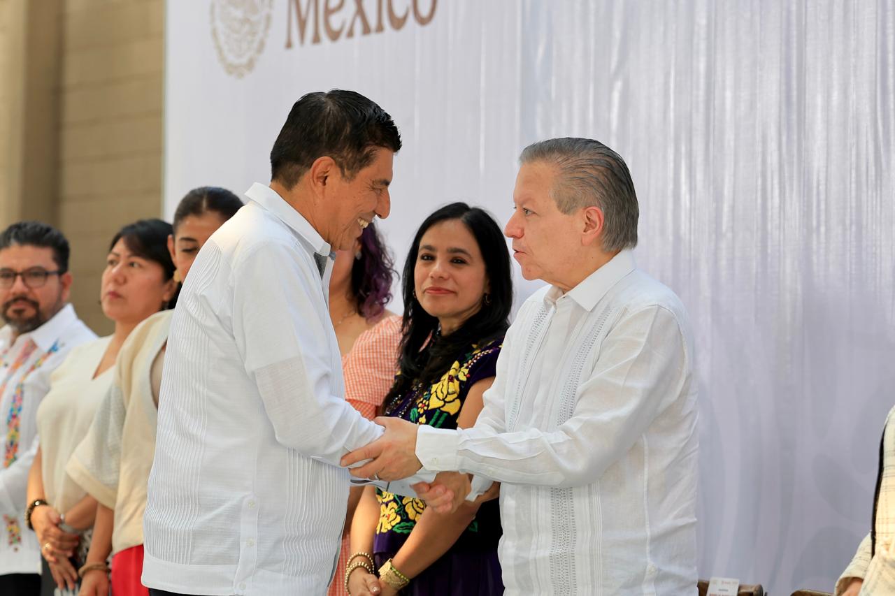 Propone Salomón Jara revaloración de modelos de decisión comunitarios a través de los Sistemas Normativos de los Pueblos Originarios