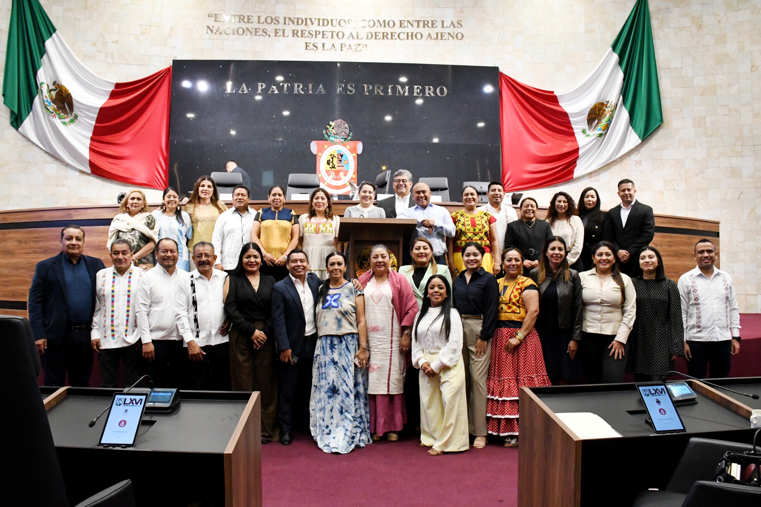 Inscriben en el Muro de Honor del Congreso de Oaxaca nombre de “Demetrio Vallejo Martínez” Inscriben en el Muro de Honor del Congreso de Oaxaca nombre de “Demetrio Vallejo Martínez”