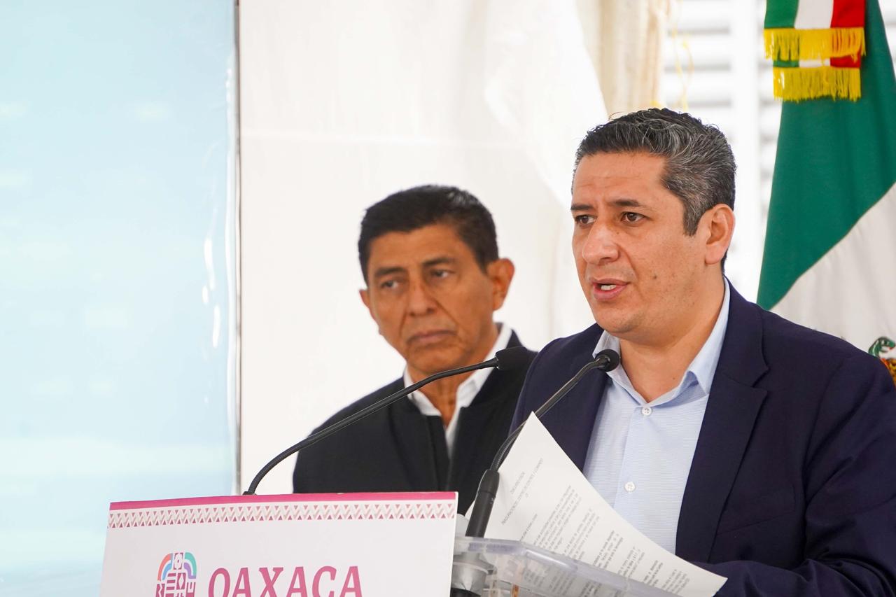 Puesta en marcha de C5, fortalece capacidad de reacción y prevención del delito en Oaxaca: Bernardo Rodríguez Alamilla Puesta en marcha de C5, fortalece capacidad de reacción y prevención del delito en Oaxaca: Bernardo Rodríguez Alamilla