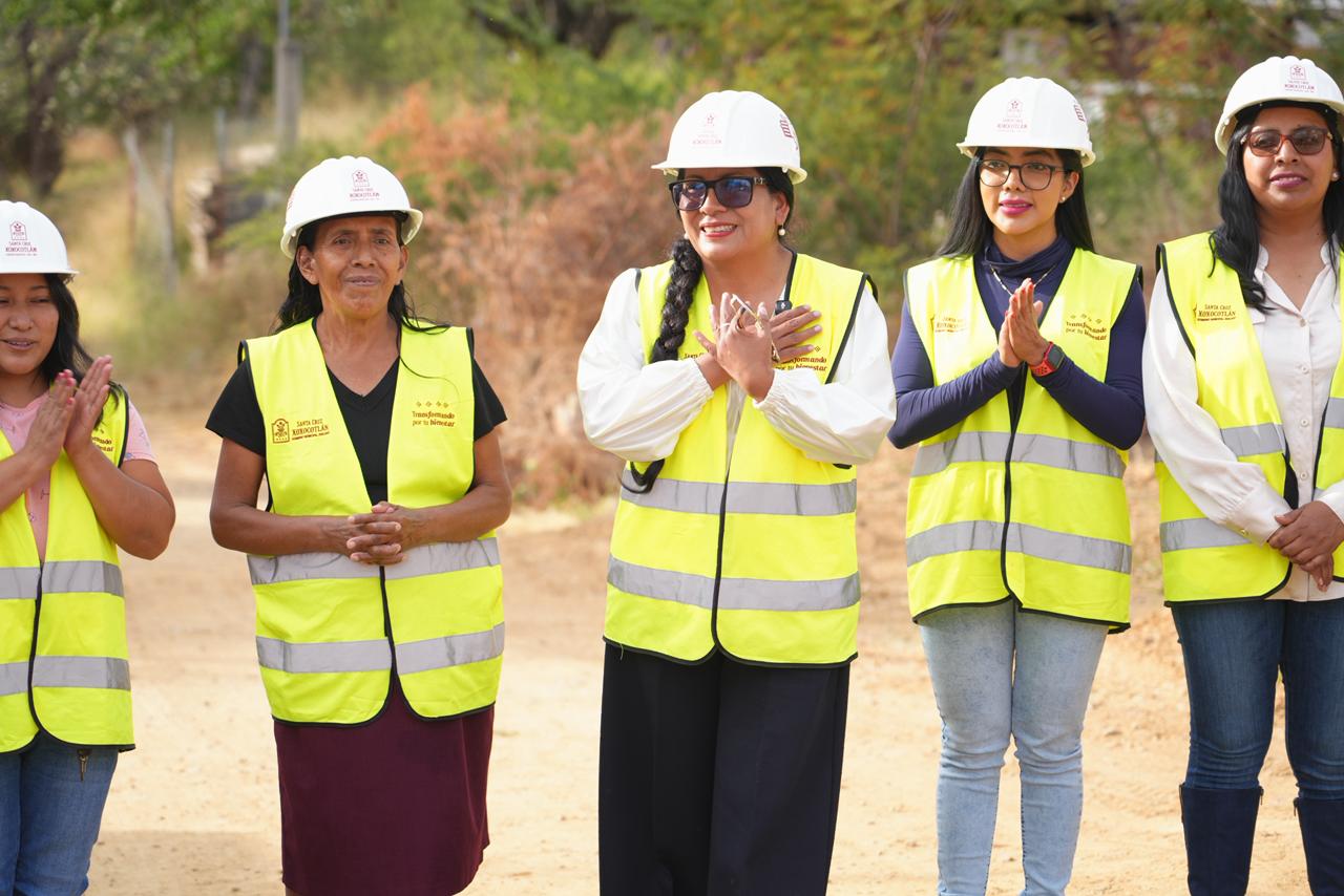 Arrancan más obras de infraestructura educativa y servicios en Santa Cruz Xoxocotlán