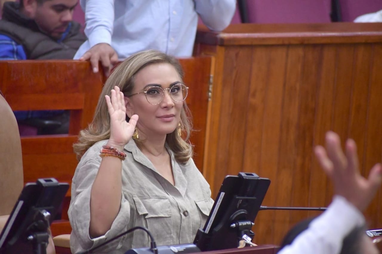 A propuesta de la diputada Cony Rueda el Congreso de Oaxaca declara diciembre como el “Mes del Testamento Migrante” A propuesta de la diputada Cony Rueda el Congreso de Oaxaca declara diciembre como el “Mes del Testamento Migrante”