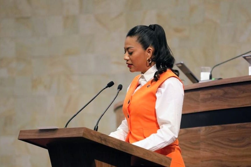 Congreso del Estado declara el 28 de enero como el “Día de la y el Tintorero de la Técnica Ancestral de Teñido con Caracol Púrpura” Congreso del Estado declara el 28 de enero como el “Día de la y el Tintorero de la Técnica Ancestral de Teñido con Caracol Púrpura”