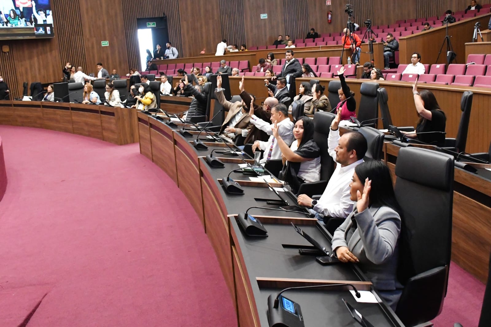 Congreso del Estado exhorta a autoridades educativas a dar seguimiento al caso de violencia escolar presentado en el CBTis 25 de Salina Cruz