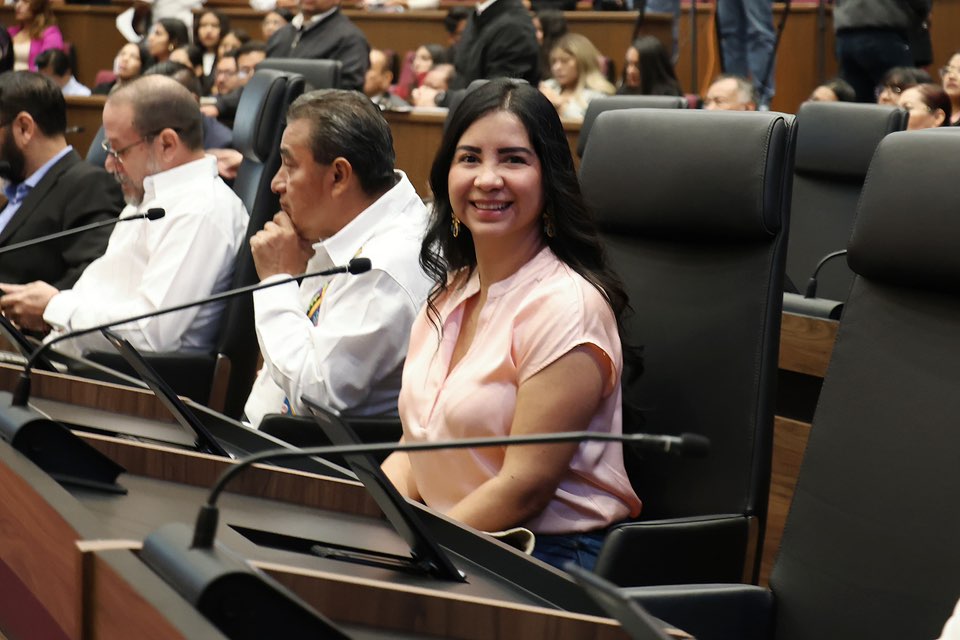 Propone diputada Elisa Zepeda educación en lenguas originarias y uso de vestimenta tradicional en escuelas