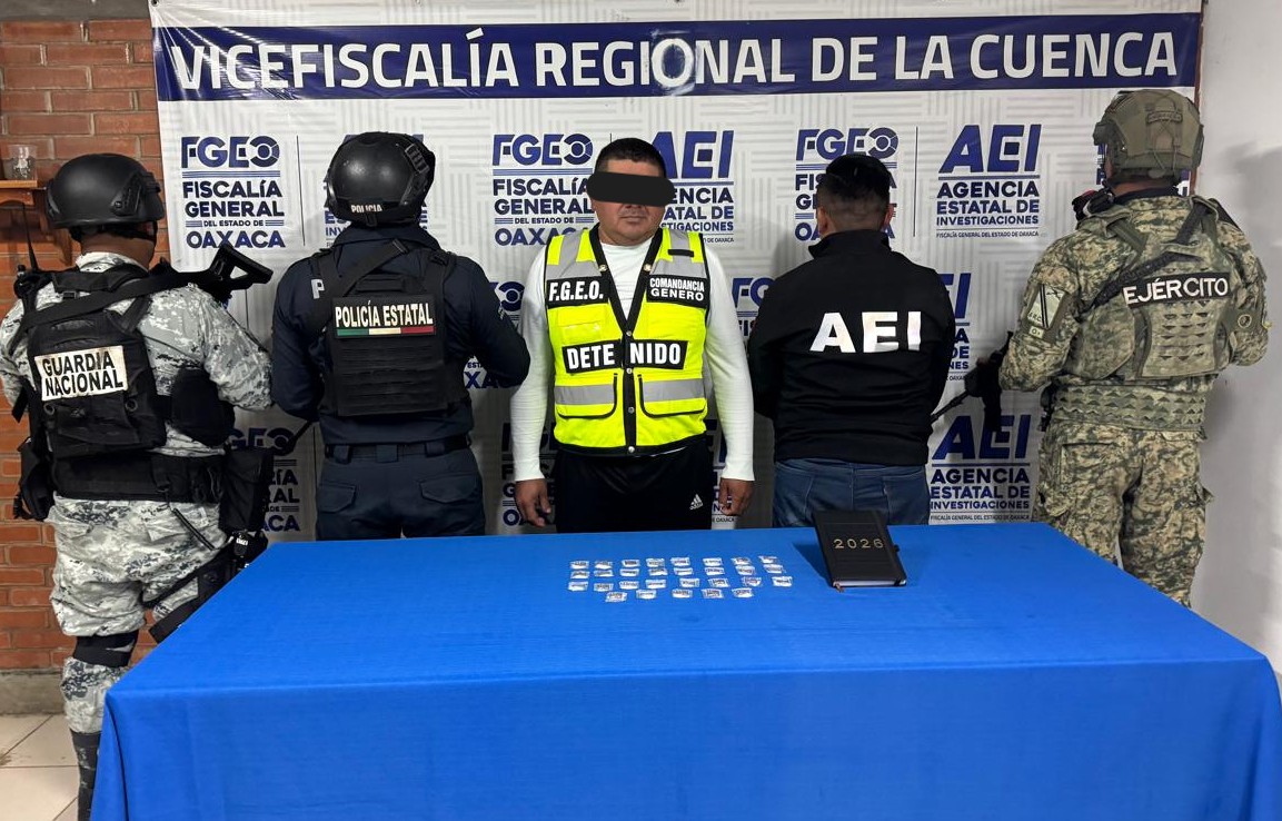 Fiscalía de Oaxaca despliega operativo en punto de venta de cristal y ejecuta orden de cateo junto con DEFENSA, Guardia Nacional y Policía Estatal