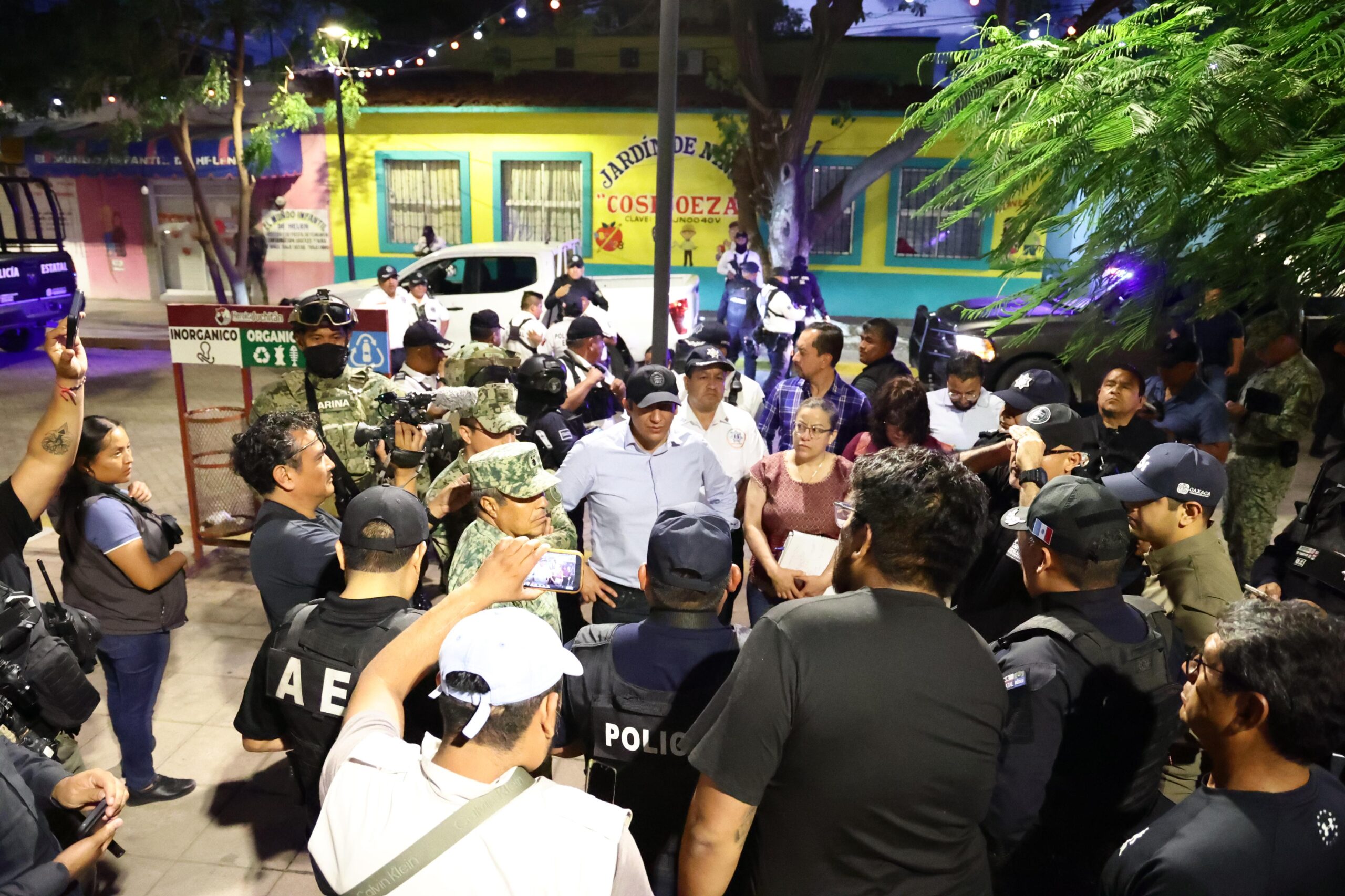 Refuerza Gabinete de Seguridad presencia en Juchitán y el Istmo con más de mil elementos Refuerza Gabinete de Seguridad presencia en Juchitán y el Istmo con más de mil elementos