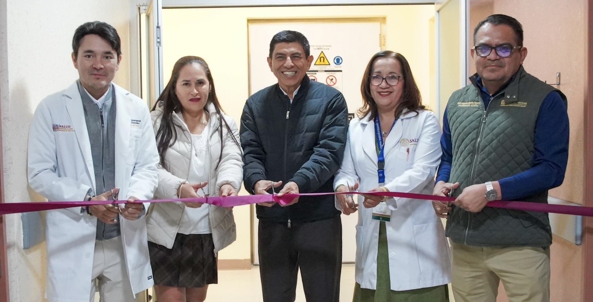 Cumple Salomón Jara un compromiso más con la salud, entrega resonador magnético en el Hospital de la Mujer y Niñez Oaxaqueña