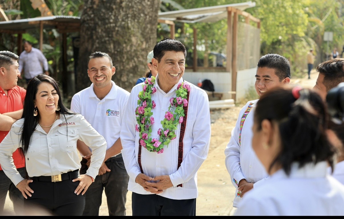 Gobierno de Salomón Jara apuesta por más caminos en Santo Domingo Ozolotepec para el desarrollo de la Sierra Sur