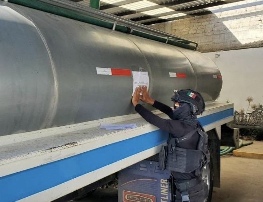 HUACHICOL DEL AGUA EN OAXACA, DETECTAN Y CLAUSURAN 250 TOMAS CLANDESTINAS