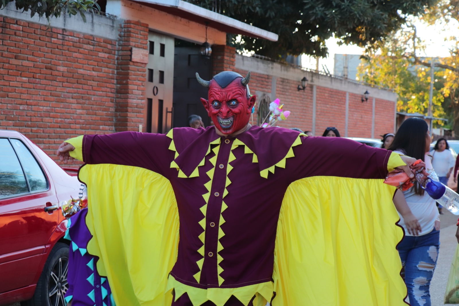 Los Diablos de La Raya: tradición e identidad colectiva Los Diablos de La Raya: tradición e identidad colectiva