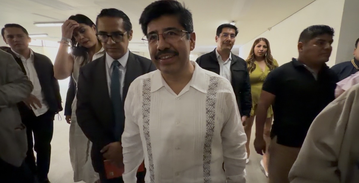 LA CURVA DE APRENDIZAJE YA CONCLUYÓ AFIRMA EL PRESIDENTE DE LA SCJN , QUIEN ADEMÁS RECHAZA QUE LOS GOLPES MEDIÁTICO Y LAS CRÍTICAS EN REDES SOCIALES A LOS MINISTROS, HAYAN DEBILITADO A LA JUSTICIA. LA CURVA DE APRENDIZAJE YA CONCLUYÓ AFIRMA EL PRESIDENTE DE LA SCJN , QUIEN ADEMÁS RECHAZA QUE LOS GOLPES MEDIÁTICO Y LAS CRÍTICAS EN REDES SOCIALES A LOS MINISTROS, HAYAN DEBILITADO A LA JUSTICIA.