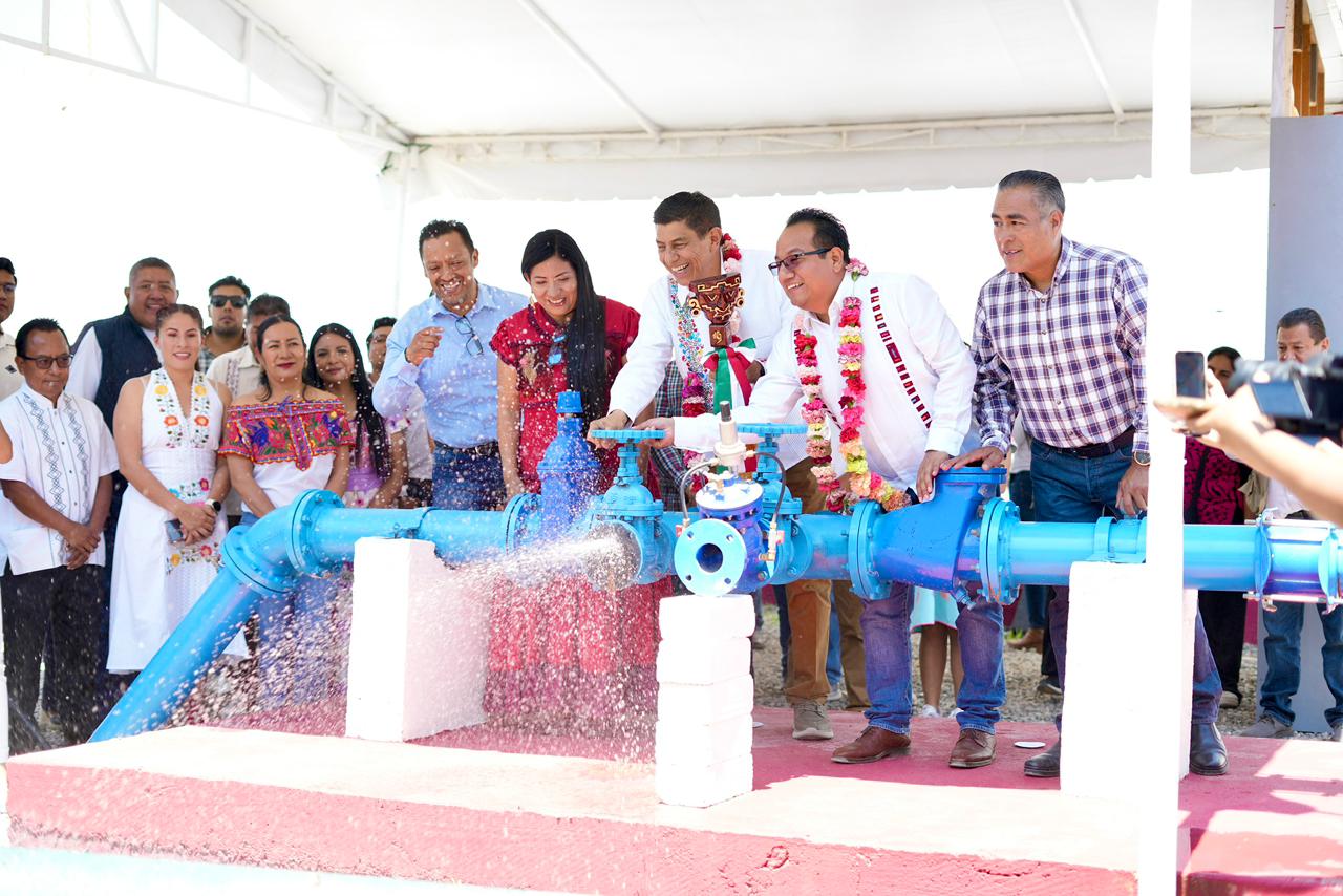Inaugura Salomón Jara tres nuevos pozos en Zona Metropolitana de Oaxaca, garantiza acceso al agua Inaugura Salomón Jara tres nuevos pozos en Zona Metropolitana de Oaxaca, garantiza acceso al agua