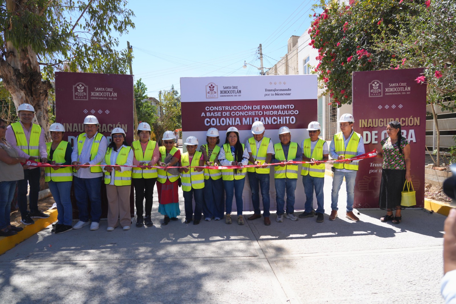 Xoxocotlán: Cumple Nancy Benítez Zárate con obras de vialidad y drenaje sanitario Xoxocotlán: Cumple Nancy Benítez Zárate con obras de vialidad y drenaje sanitario