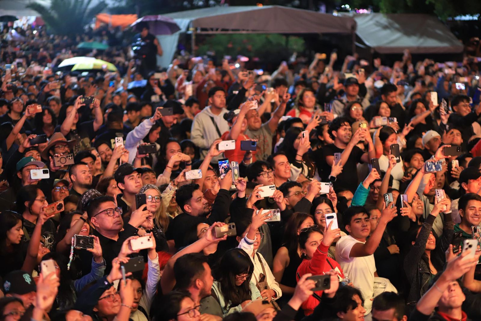 Familias disfrutan en paz Martes de Brujas y reconocen saldo blanco en Xoxocotlán