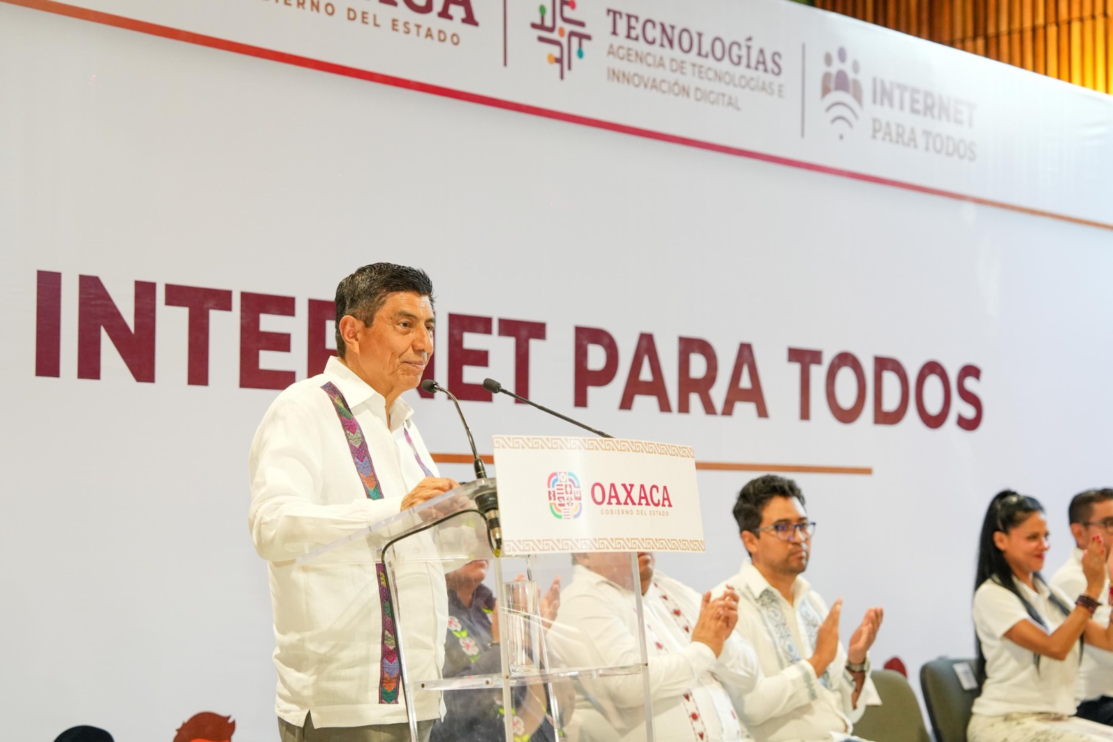 Garantiza Gobierno de Oaxaca acceso a internet para estudiantes de nivel medio superior