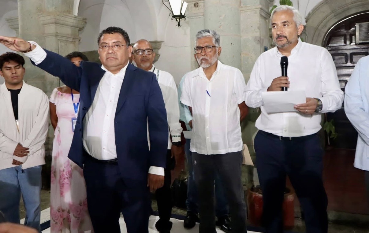 GANA FARID ACEVEDO LA ELECCIÓN DE RECTOR EN LA UABJO, ELECCIÓN PACIFICA Y SIN INCIDENTES