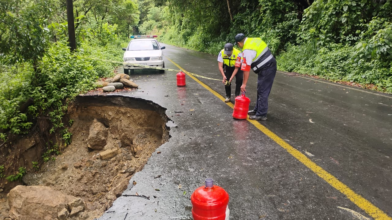 Activan Plan de Atención Vial en Emergencias por constantes lluvias Activan Plan de Atención Vial en Emergencias por constantes lluvias