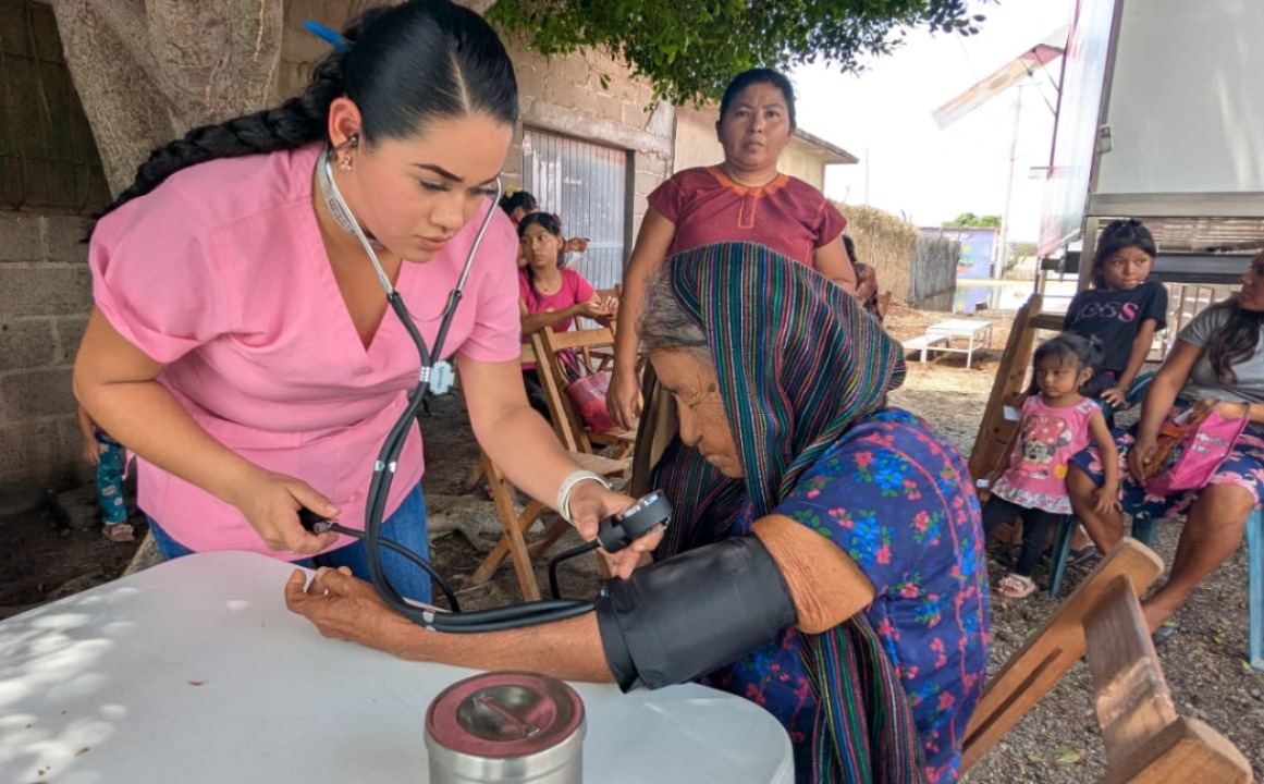 Con Caravana de Salud Ve’e tata, SSO atiende comunidades afectadas por Boris