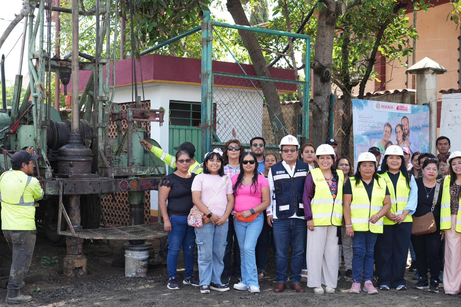 Con obras de agua potable, reafirma Gobierno del Estado respaldo a Xoxocotlán Con obras de agua potable, reafirma Gobierno del Estado respaldo a Xoxocotlán
