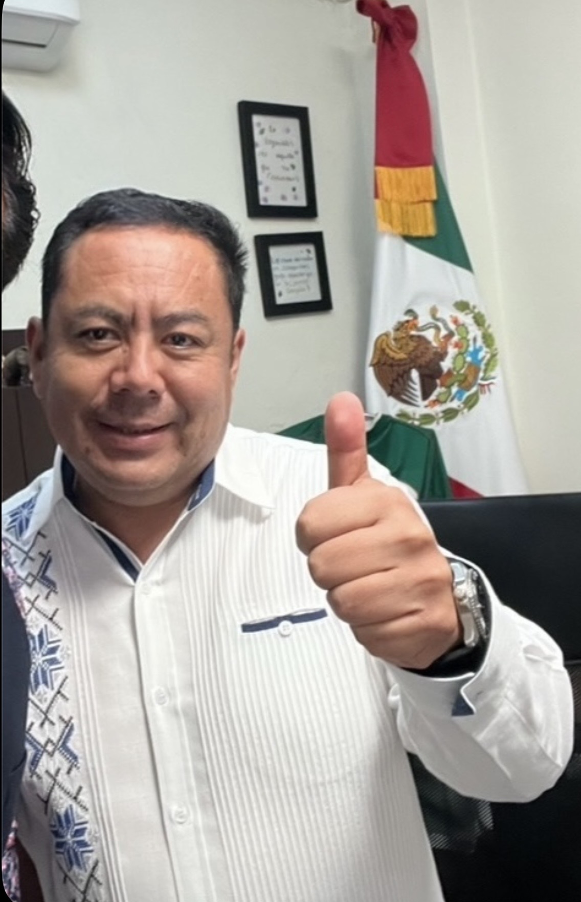 AUTORIZAN AUMENTO SALARIAL PARA MÉDICOS Y ENFERMERAS TRAS UN MES DE PROTESTAS EN OAXACA AUTORIZAN AUMENTO SALARIAL PARA MÉDICOS Y ENFERMERAS TRAS UN MES DE PROTESTAS EN OAXACA