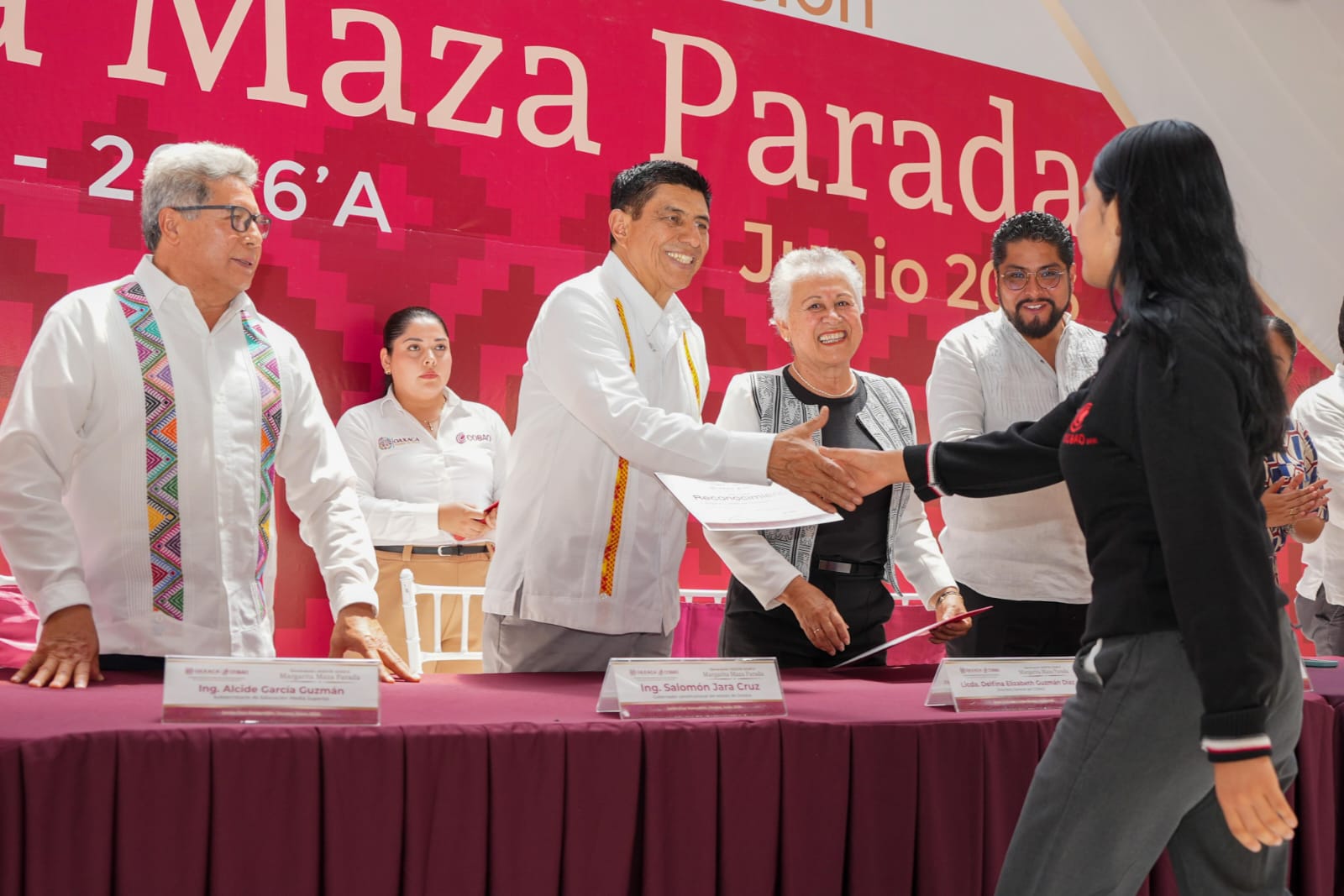Reconoce Gobierno del Estado a bachilleres con mejores promedios del Cobao