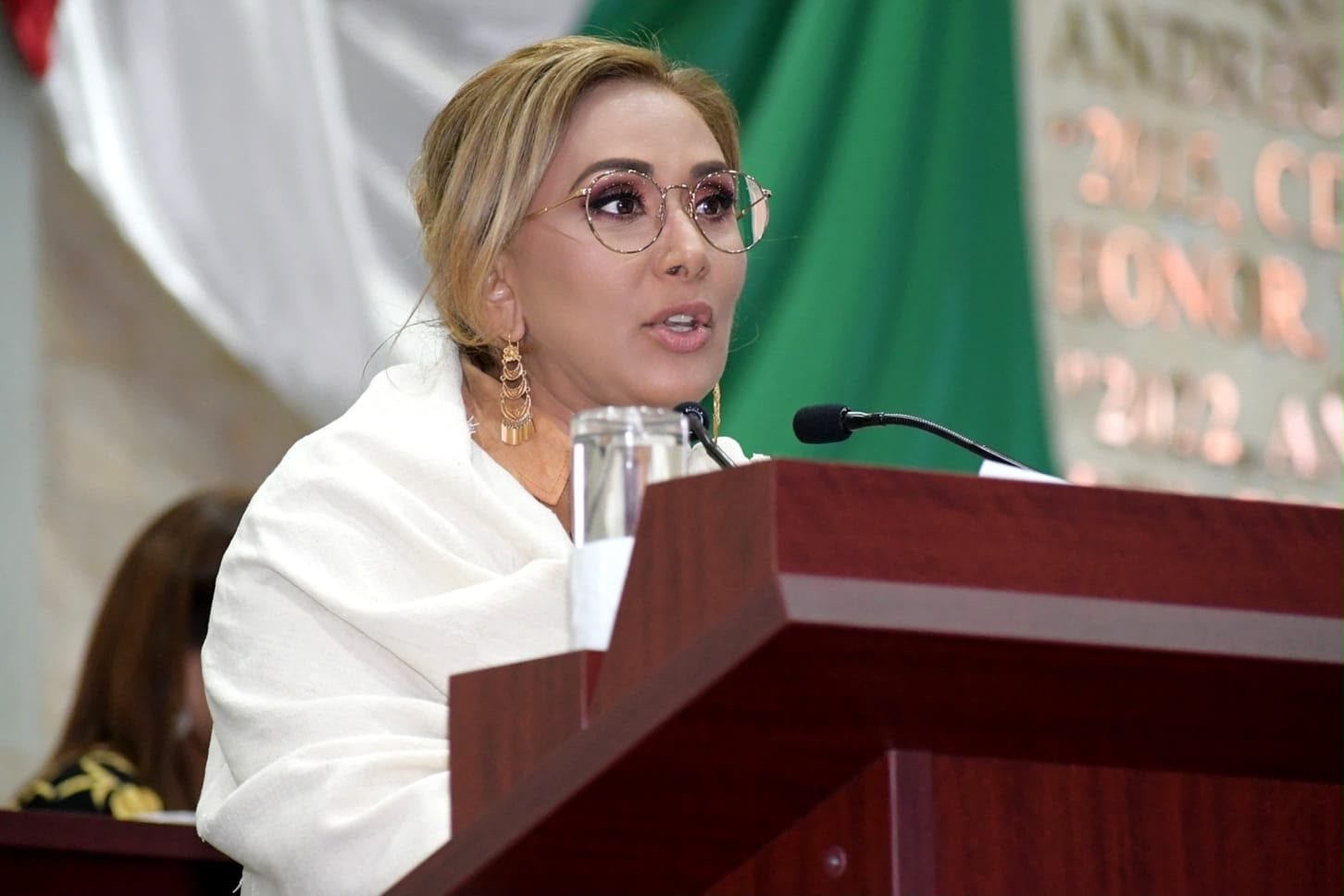 Diputada de Morena condena la violencia política contra las mujeres y respalda a diputadas de Oaxaca agredidas por hermano del gobernador Jara Diputada de Morena condena la violencia política contra las mujeres y respalda a diputadas de Oaxaca agredidas por hermano del gobernador Jara