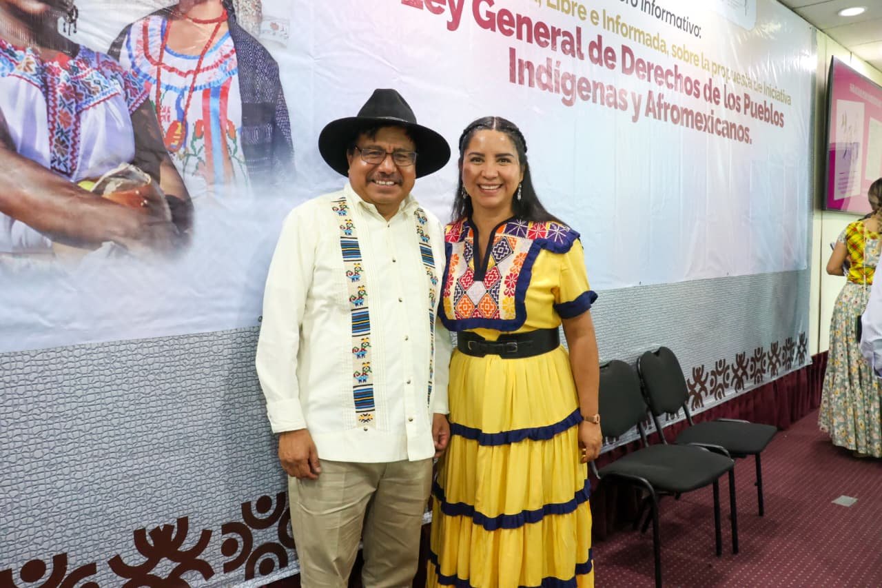 Diputada de Morena Elisa Zepeda impulsa junto con el director del INPI Adelfo Regino en el Congreso de Oaxaca diálogo sobre nueva Ley General de Derechos de los Pueblos Indígenas y Afromexicanos