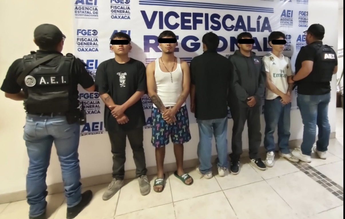 RESCATA POLICÍA  DE OAXACA A UNA JOVEN MUJER SECUESTRADA QUE ERA TORTURADA EN UN SALÓN DE TATUAJES Y DETIENE A 5 IMPUTADOS