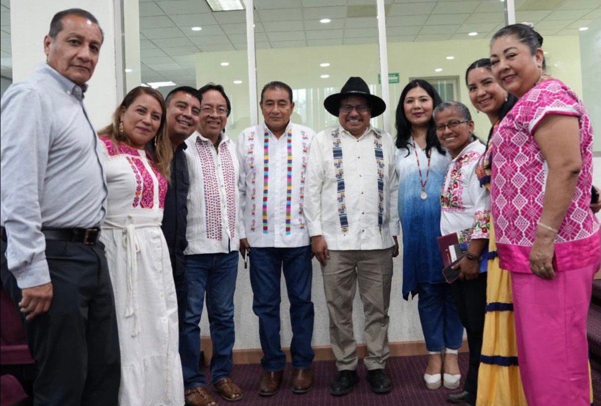 El titular del INPI Adelfo Regino encabeza foros para reformar el segundo constitucional para reivindicar los derechos de los pueblos indigenas de Mexico El titular del INPI Adelfo Regino encabeza foros para reformar el segundo constitucional para reivindicar los derechos de los pueblos indigenas de Mexico