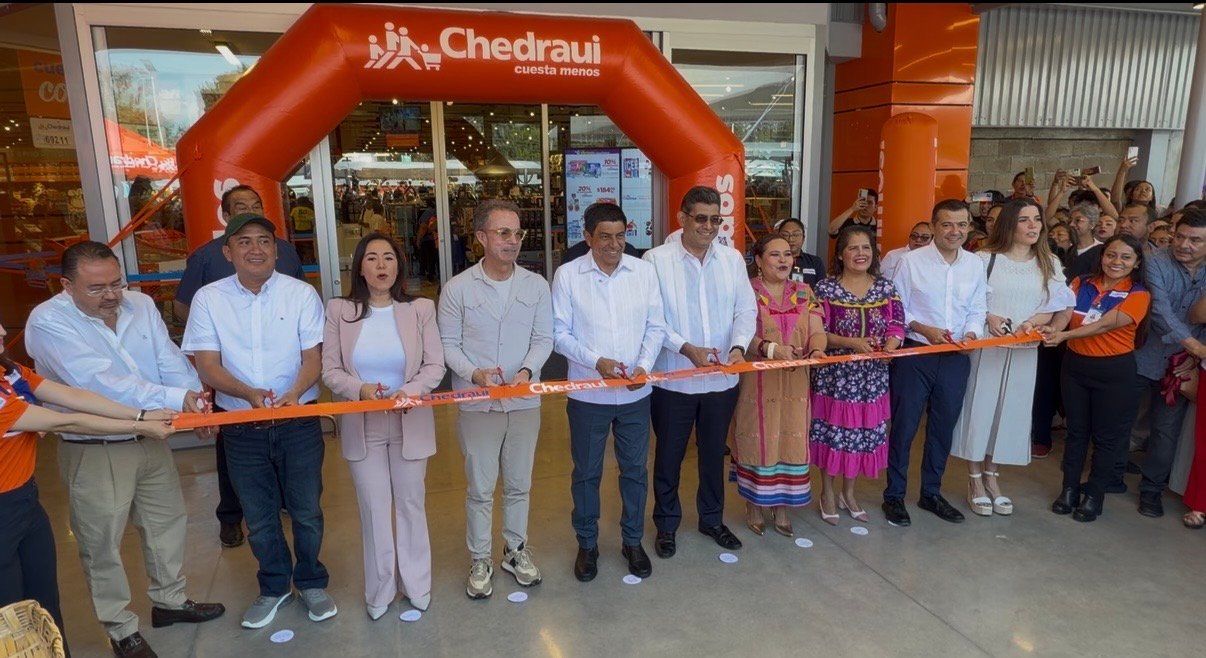 Inaugura el gobernador Salomon Jara nueva tienda Chedraui, en Oaxaca la cual generará 267 empleos directos y 178 indirectos