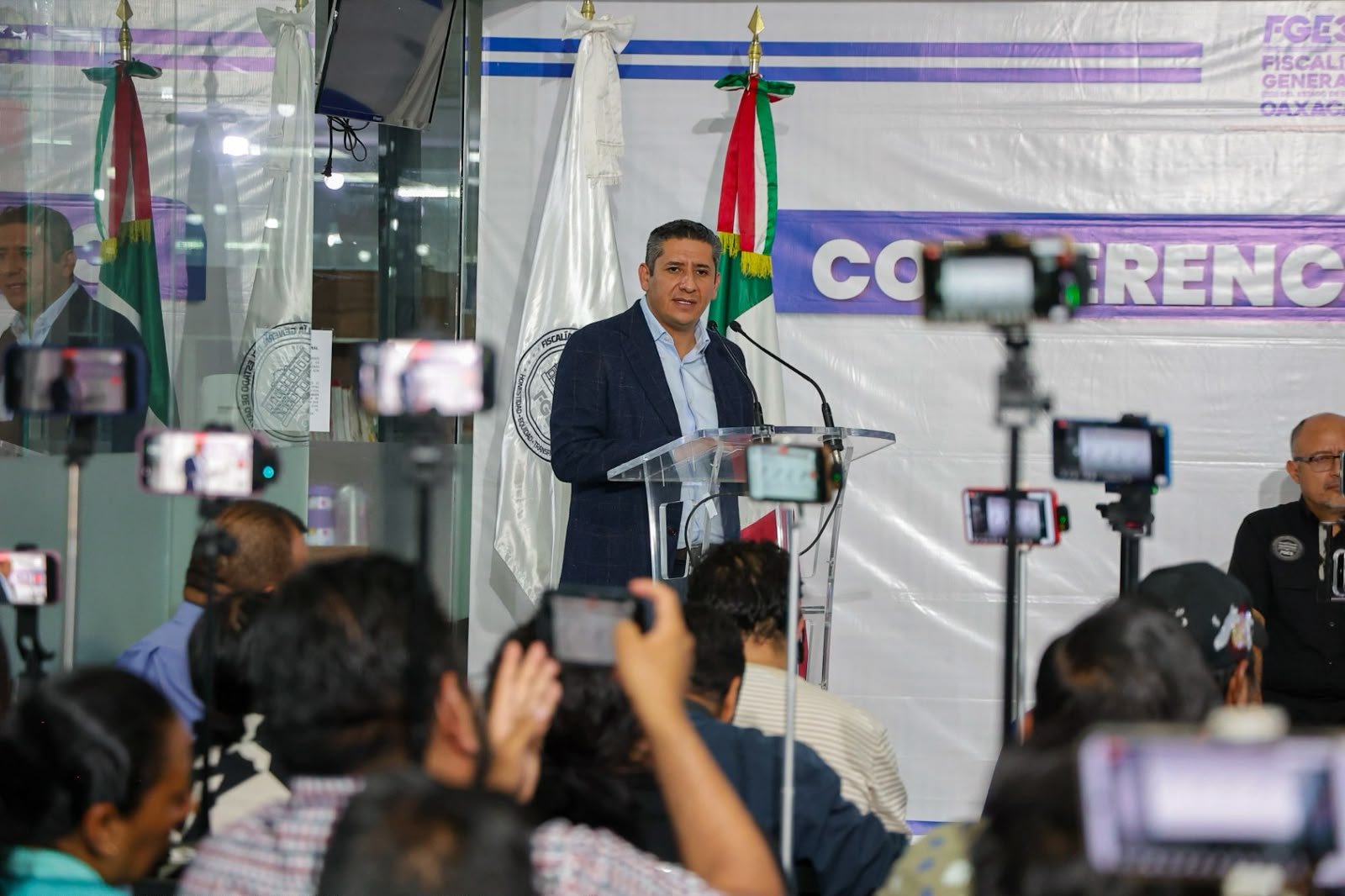 DESARTICULAN CÉLULA CRIMINAL IMPLICADA EN EL ROBO DE AUTOS DE LUJOS CON TECNOLOGÍA, QUE ERAN VENDIDOS EN EL ESTADO PUEBLA, EL GRUPO ERA LIDERADO POR UN EXTRANJERO NORTEAMERICANO.