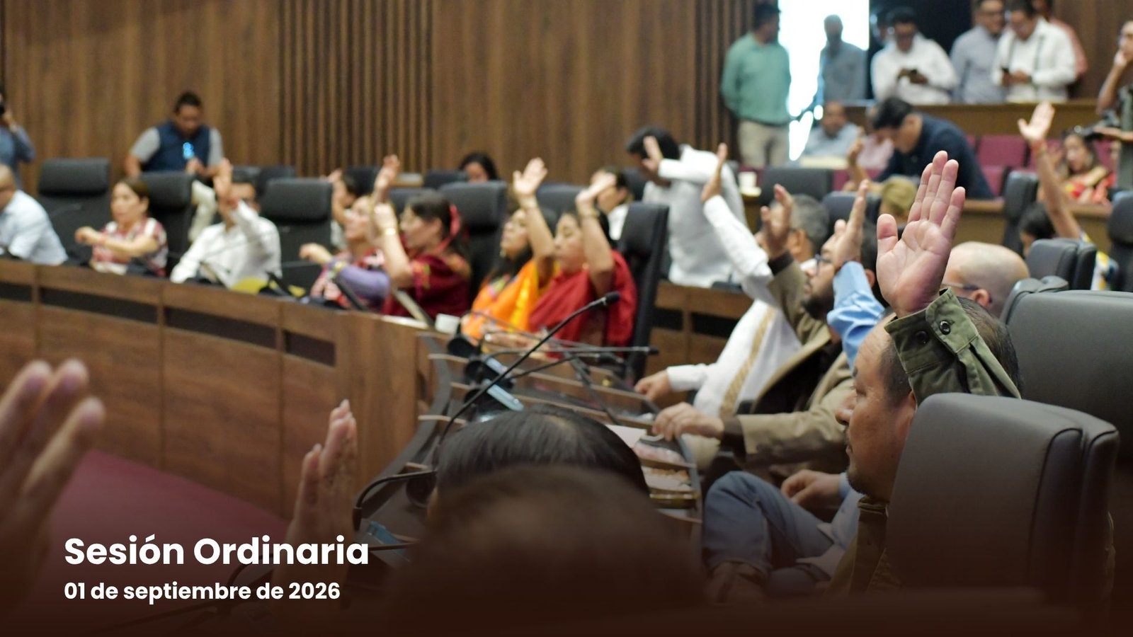 Congreso local exhorta a la Semovi y municipios a verificar el cobro de estacionamiento en plazas y centros comerciales