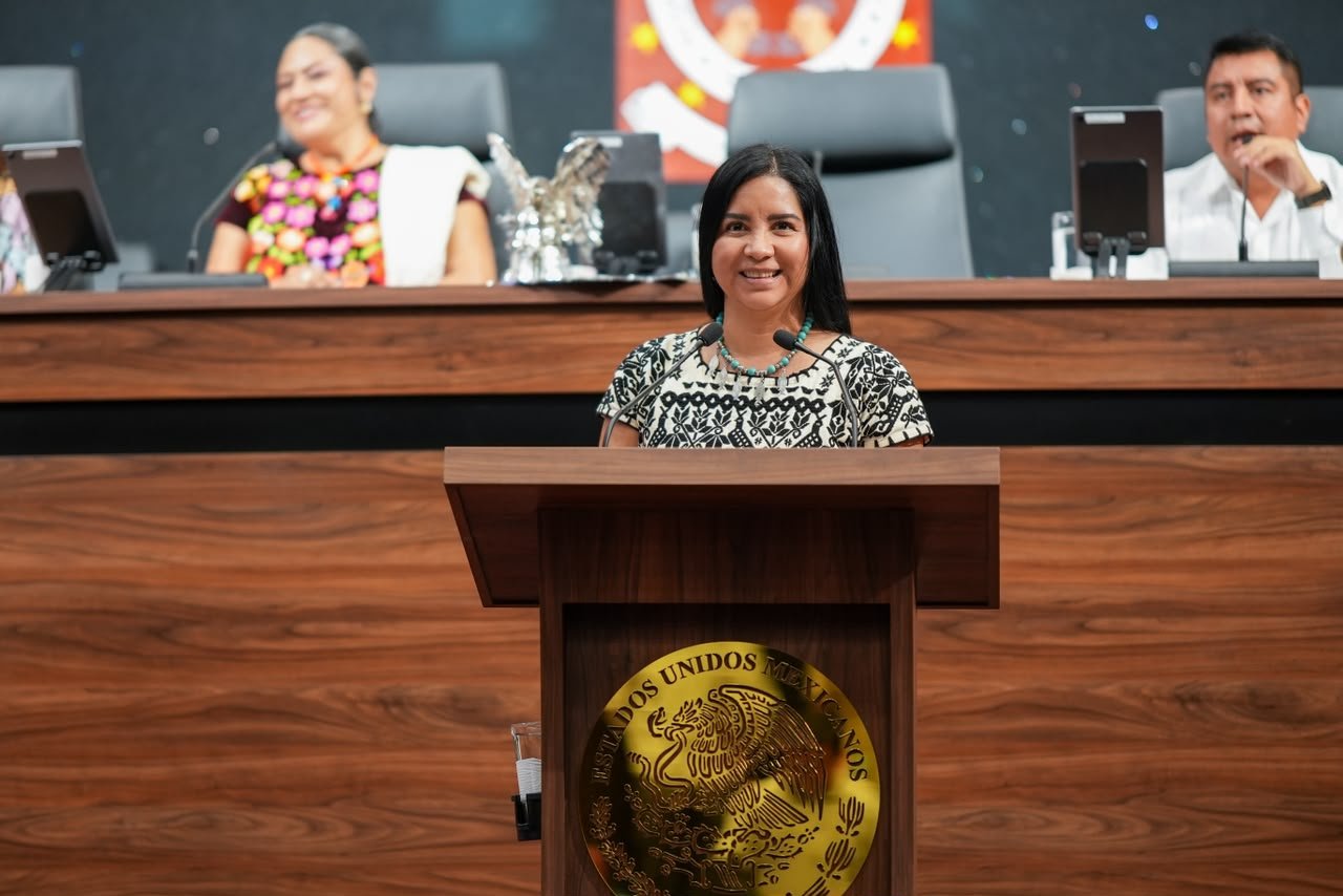Elisa Zepeda propone declarar el 17 de abril Día Estatal de la Participación Política de las Mujeres Indígenas en Oaxaca Elisa Zepeda propone declarar el 17 de abril Día Estatal de la Participación Política de las Mujeres Indígenas en Oaxaca