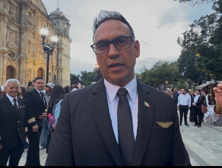 BUSCAN ADQUIRIR EN OAXACA NUEVO HELICÓPTERO DE 5 MDD PARA GARANTIZAR TRASLADO DE AMBULANCIA AÉREA BUSCAN ADQUIRIR EN OAXACA NUEVO HELICÓPTERO DE 5 MDD PARA GARANTIZAR TRASLADO DE AMBULANCIA AÉREA