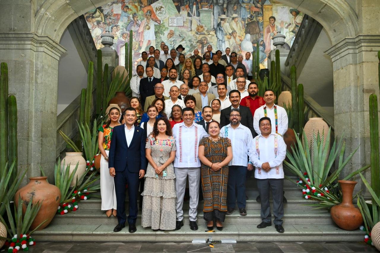 Oaxaca fortalece certeza jurídica de las familias con campaña “Septiembre, Mes del Testamento” Oaxaca fortalece certeza jurídica de las familias con campaña “Septiembre, Mes del Testamento”