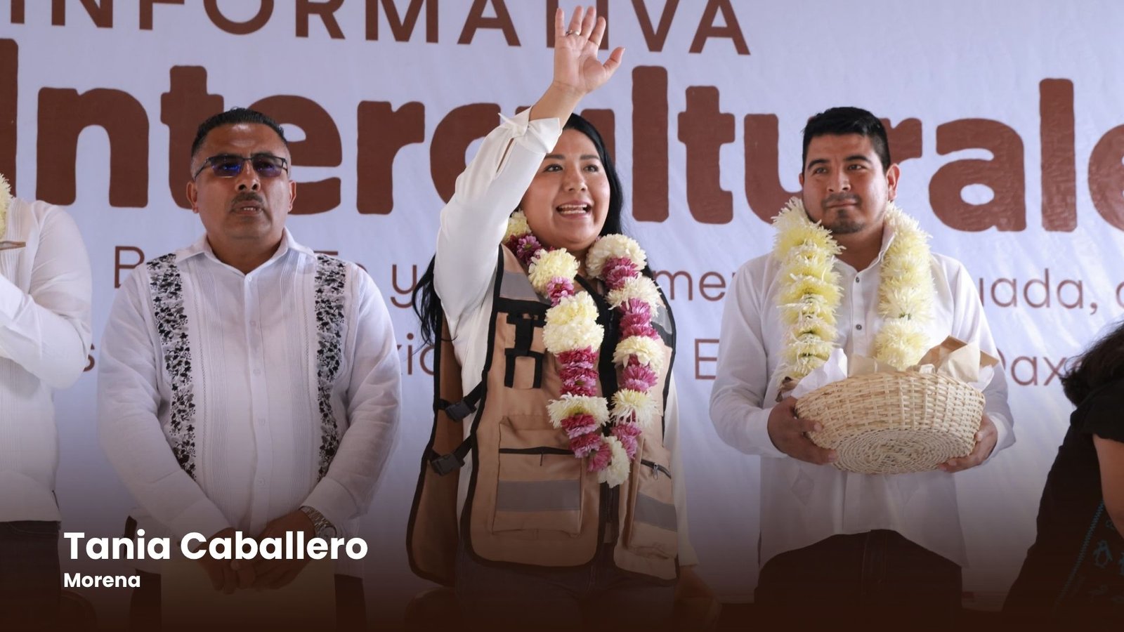 Encabeza diputada Tania Caballero etapa informativa de los Diálogos Interculturales en Villa Alta Encabeza diputada Tania Caballero etapa informativa de los Diálogos Interculturales en Villa Alta
