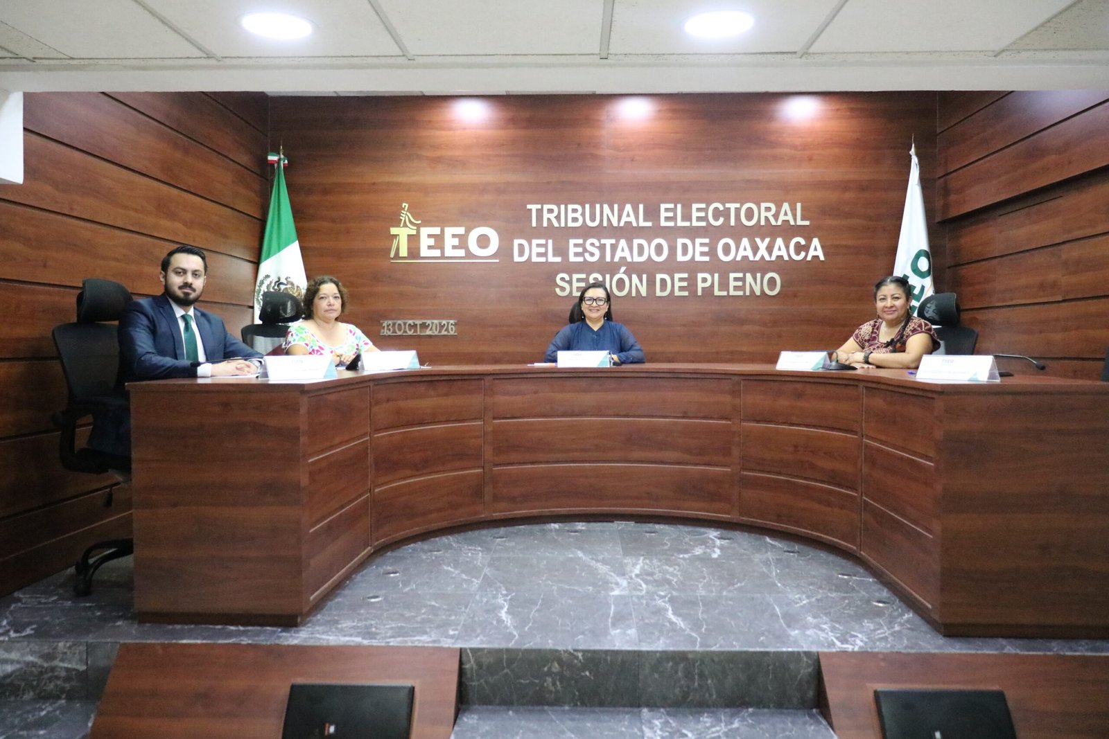 TEEO declaró ineficacia de la renuncia de una integrante del Ayuntamiento de Santiago Choápam. TEEO declaró ineficacia de la renuncia de una integrante del Ayuntamiento de Santiago Choápam.